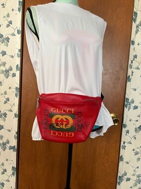 Beautiful Stylish Red Leather Graffiti Logo Belt Bag with Adjustable Strap